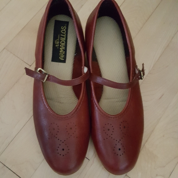 Vintage Armadillos Burgandy Oxblood Leather Mary Jane Wedges - Picture 2 of 9